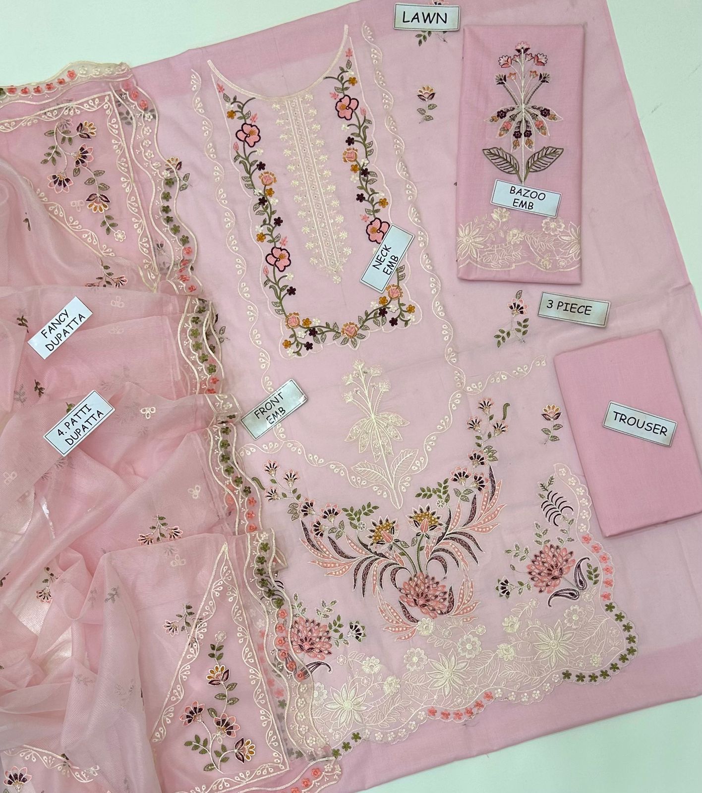ANEEL’S BRAND ✨
PREMIUM LAWN COLLECTION