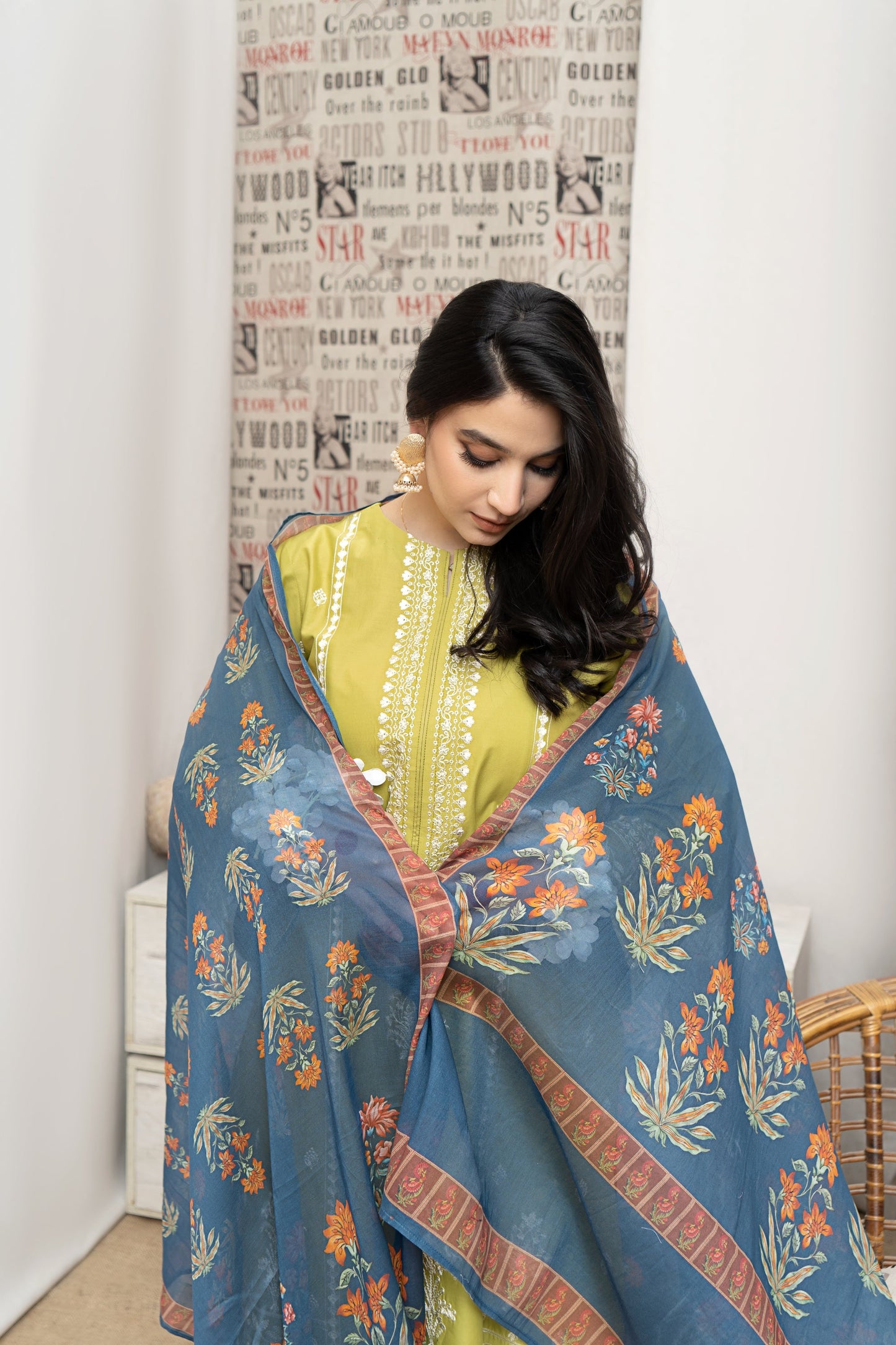 Urge – Luxury Embroidered 3-Piece in Lawn unsticed AS-28