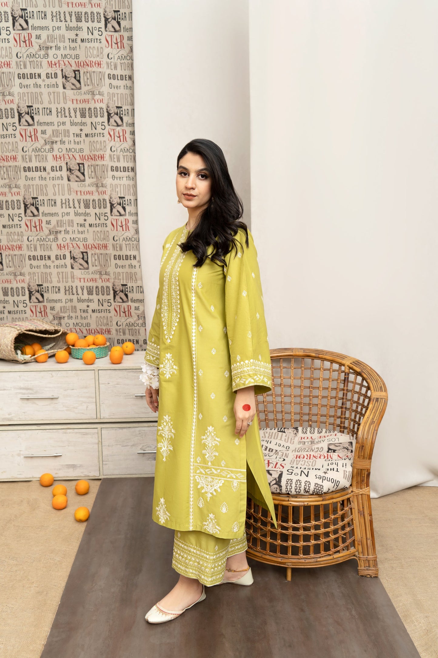Urge – Luxury Embroidered 3-Piece in Lawn unsticed AS-28