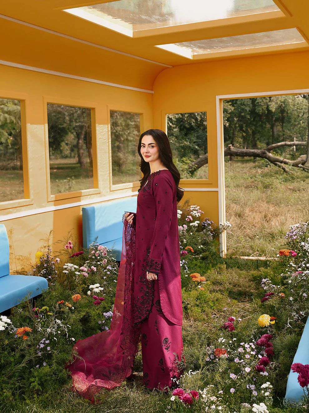 QALAMKAR
_WEAR BY THE GORGEOUS ACTRESS_ HANIA AMIR