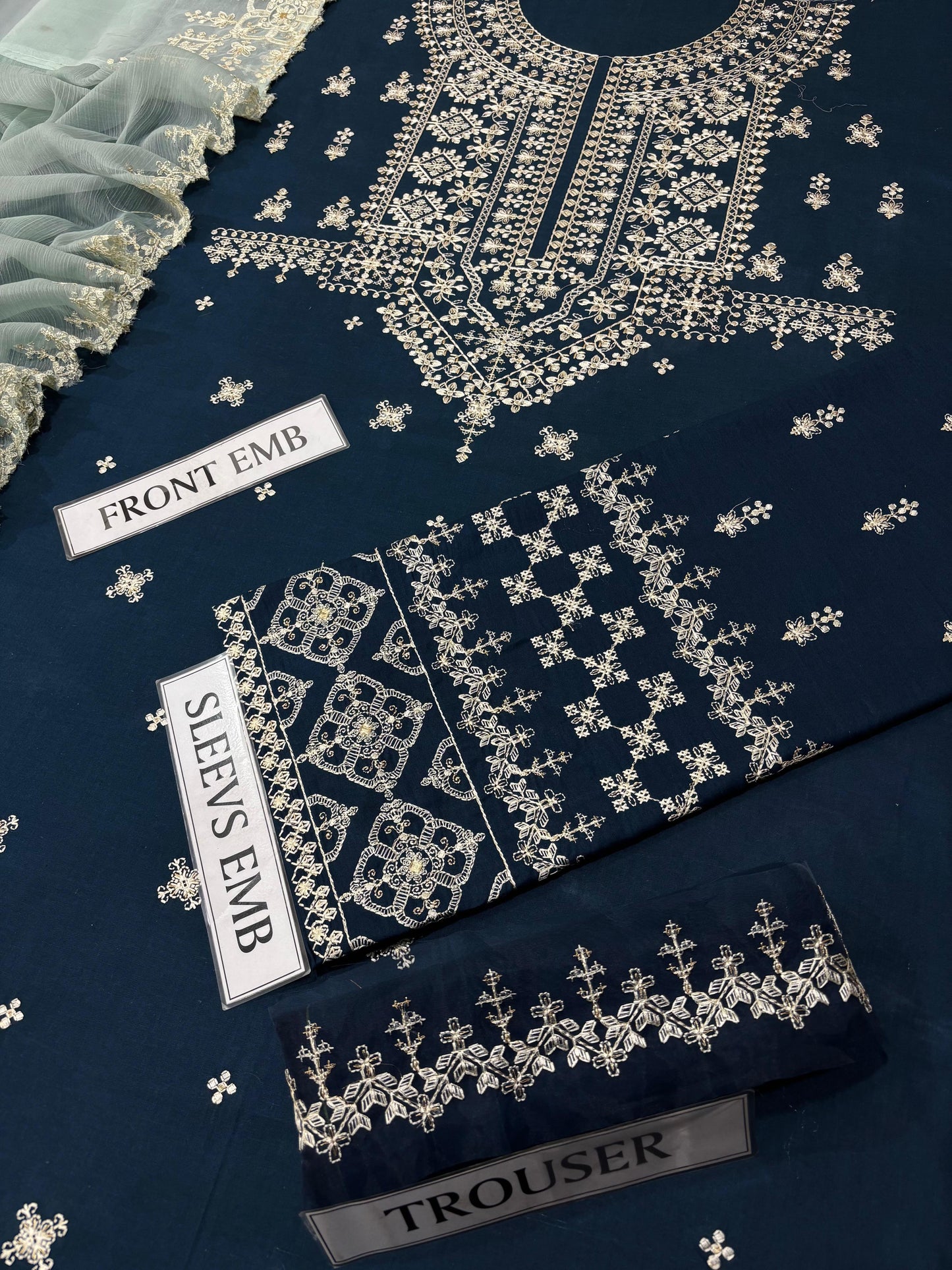 BRAND NAME* BAROQUE