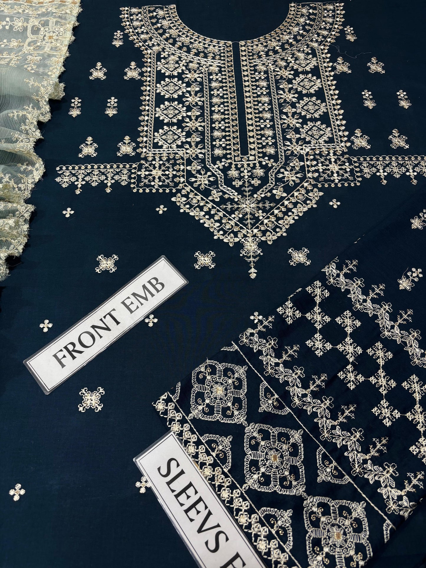BRAND NAME* BAROQUE