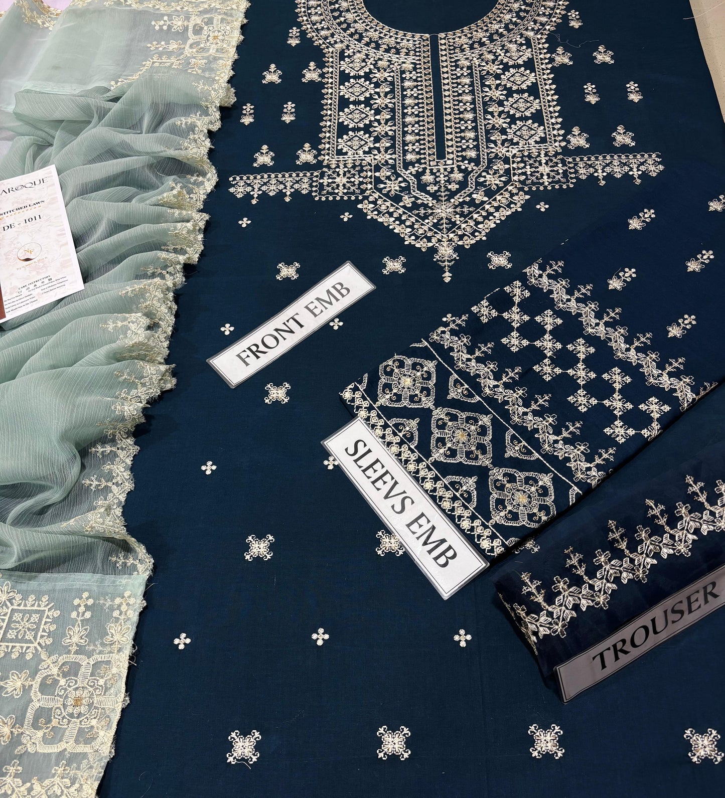 BRAND NAME* BAROQUE