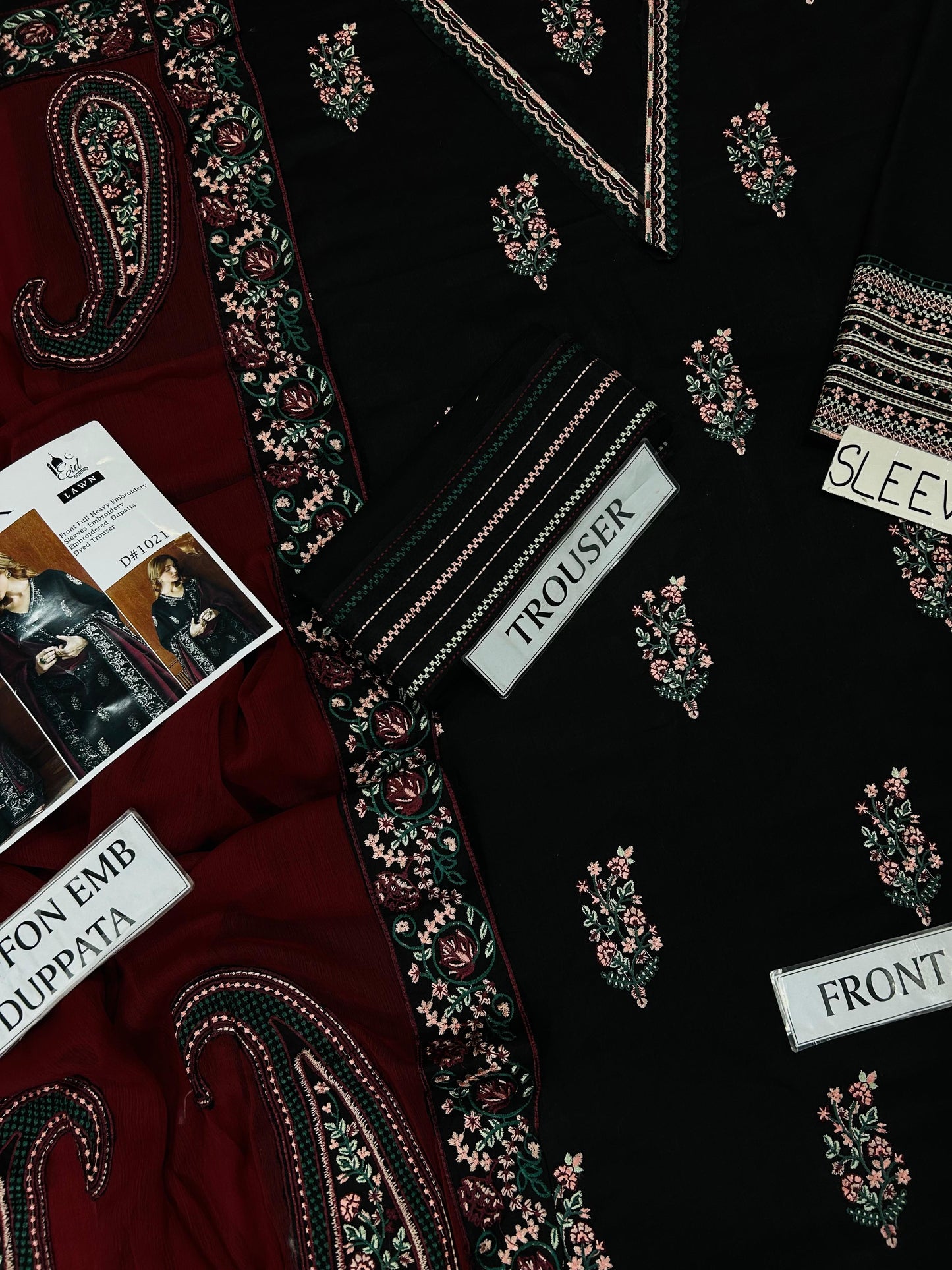 BRAND NAME* BATIK

WEAR BY THE GORGEOUS ACTRESS
