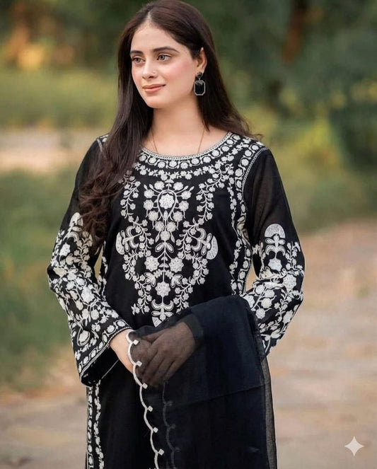 *BRAND: AGHA NOOR*