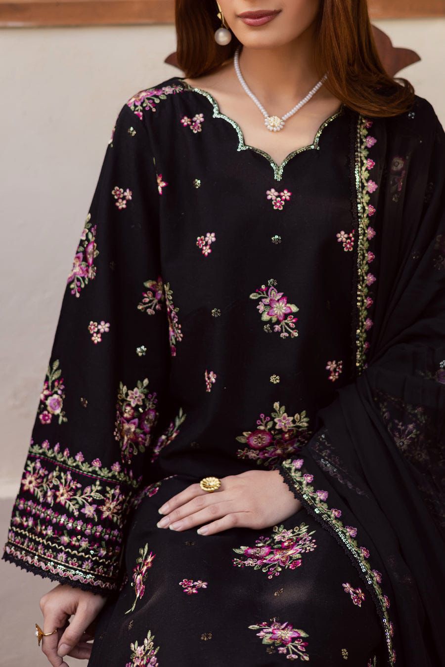 BRAND NAME* BATIK