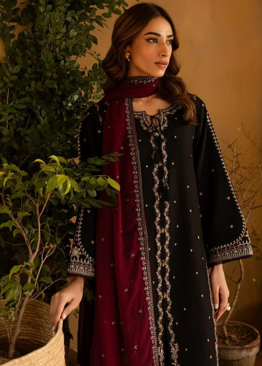 BRAND NAME* BATIK

_WEAR BY THE GORGEOUS ACTRESS
