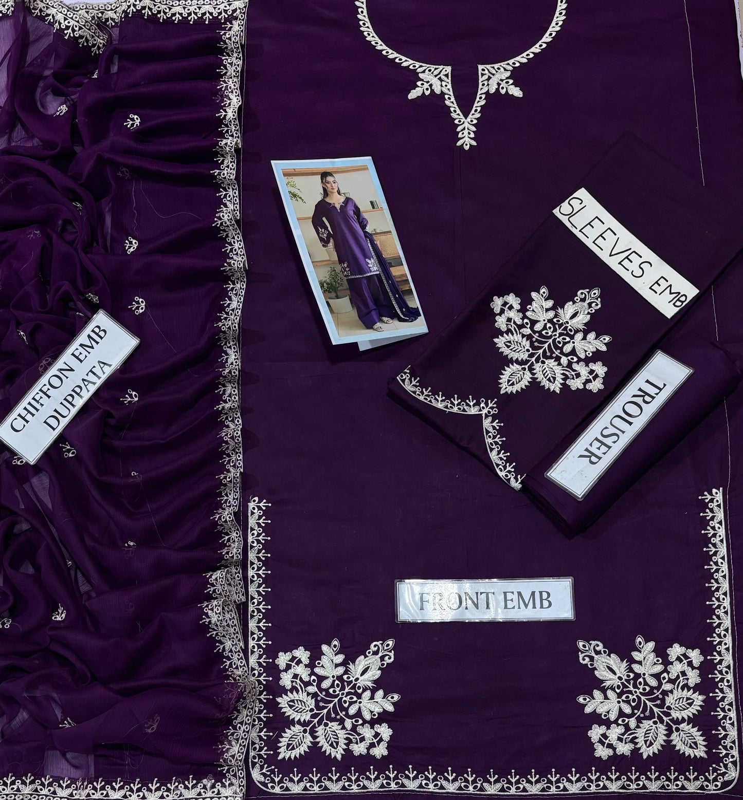 Brand By Rumi set