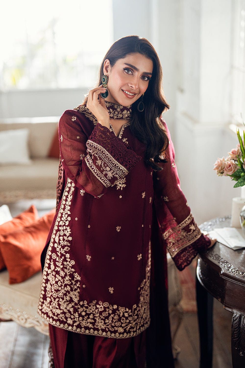 BRAND NAME* AZURE

_WEAR BY THE GORGEOUS ACTRESS_ *AYEZA KHAN*