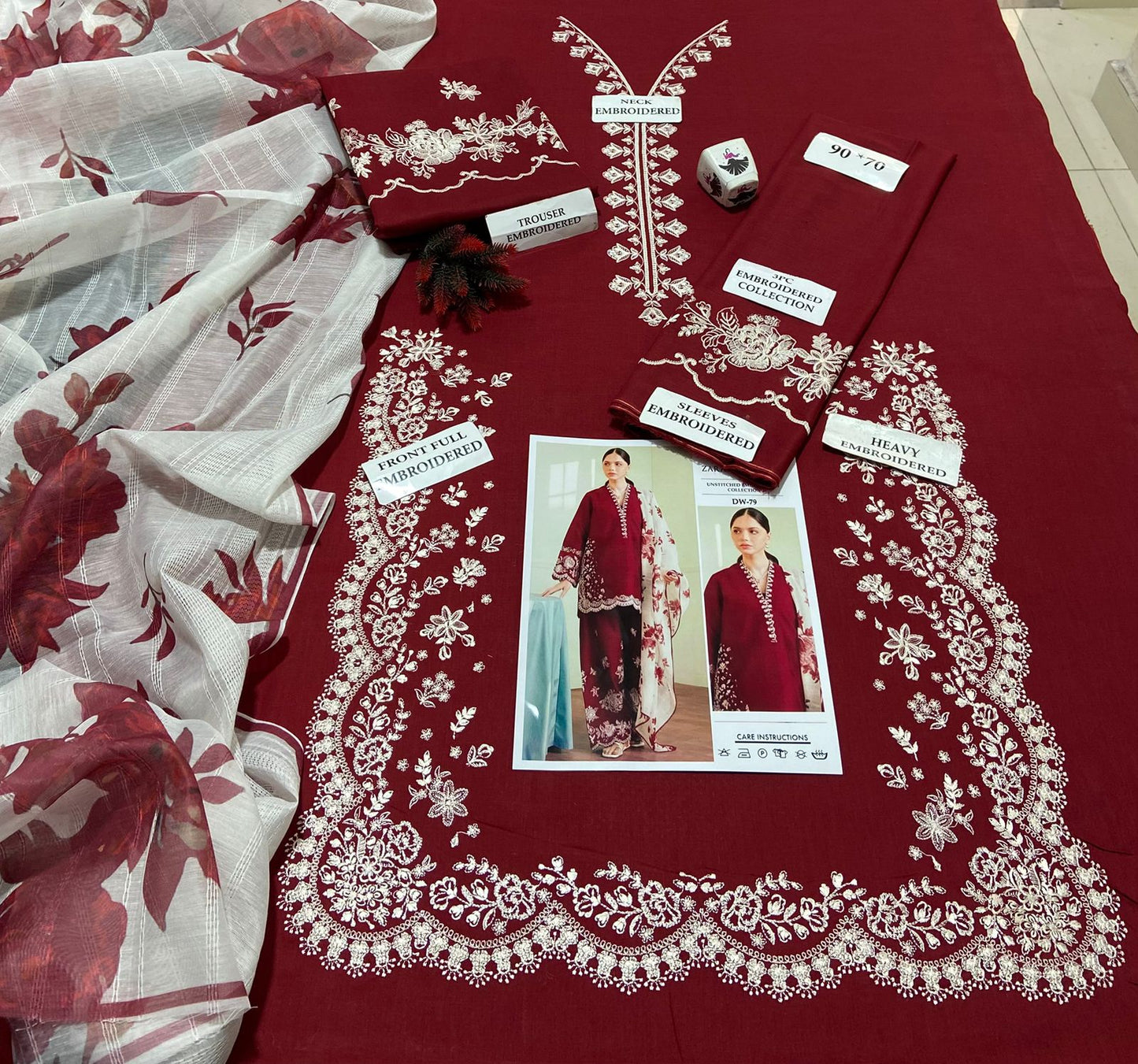 ZARA SHAHJAHAN Lawn Embroidered 3 Piece | Dw 79