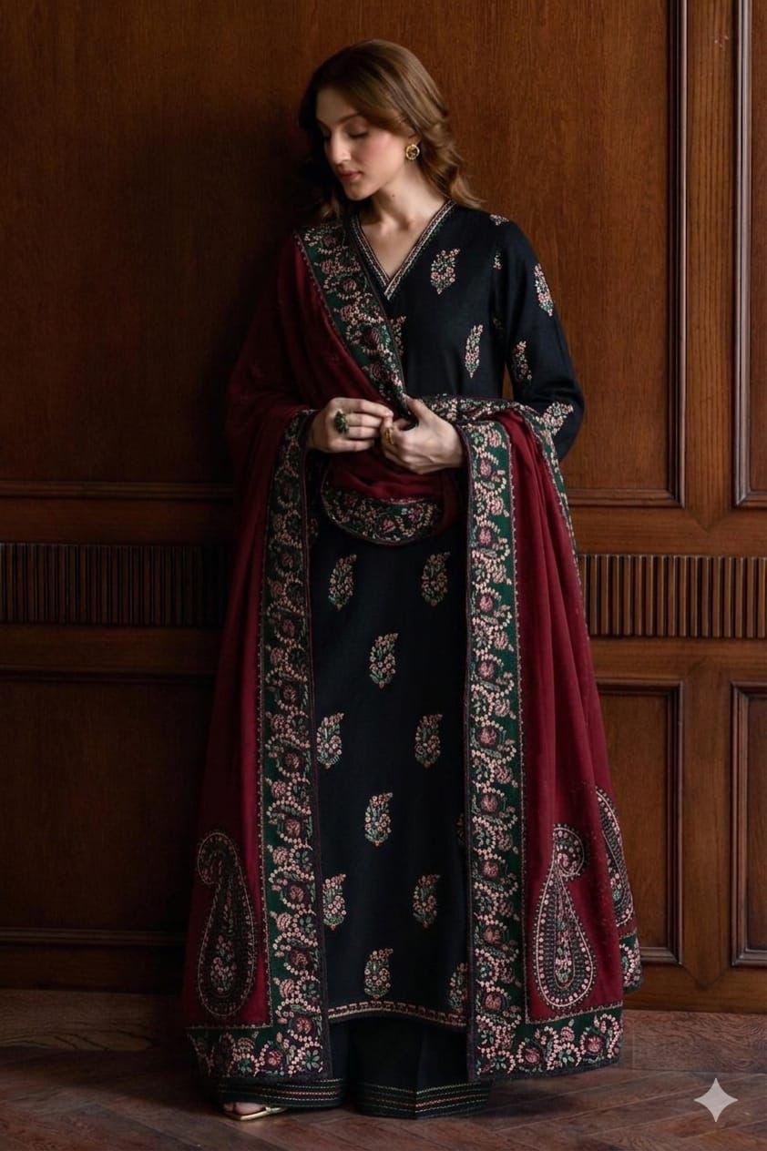 BRAND NAME* BATIK

WEAR BY THE GORGEOUS ACTRESS