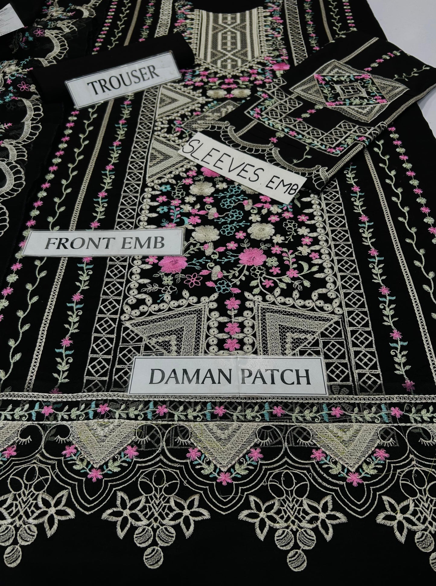 Brand :Presenting Bin Ilyas Lawn Collection (Black Lover 🖤 )