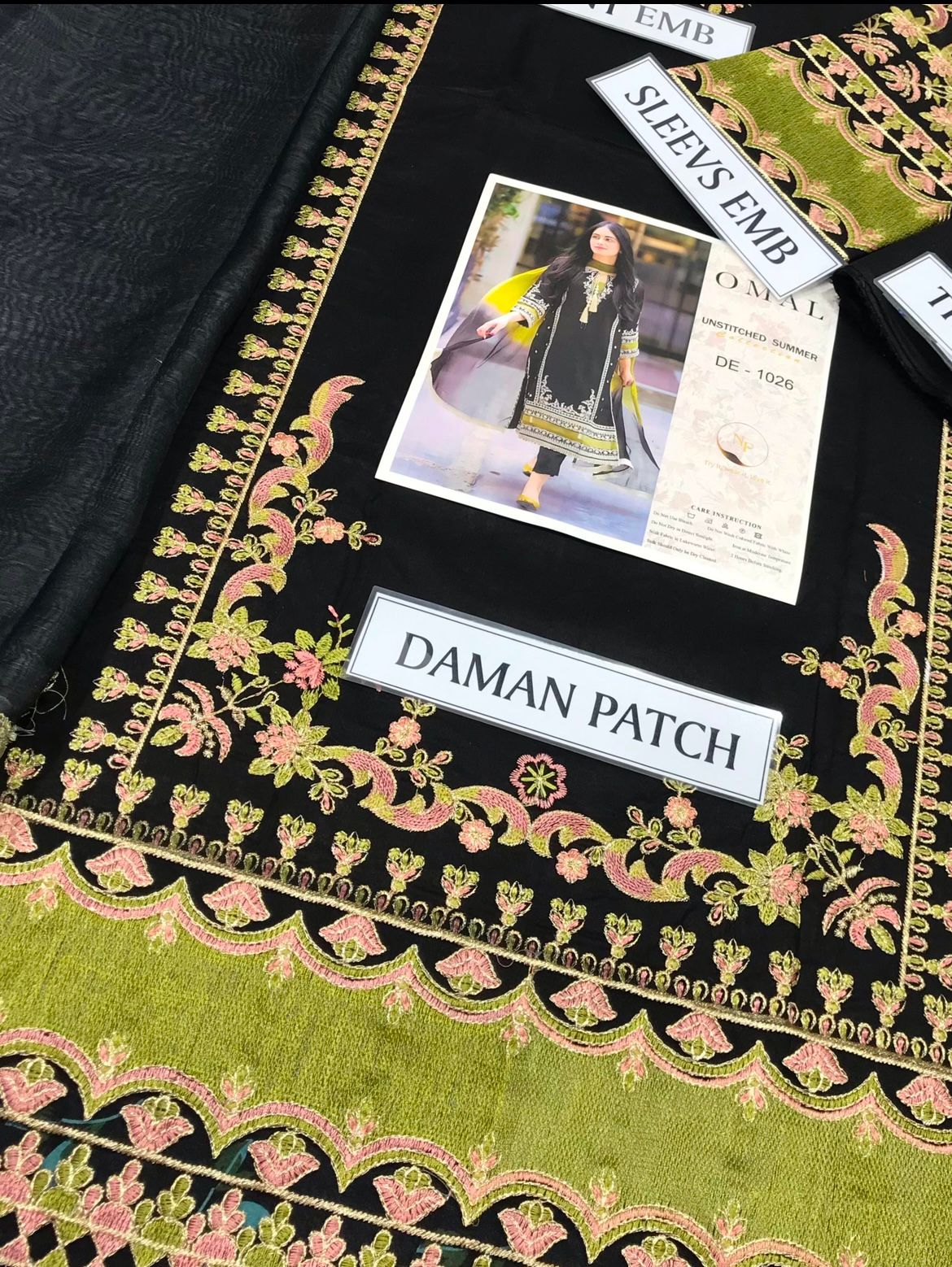 🎊BRAND NAME : OMAL

WEAR BY THE GORGEOUS ACTRESS🎊
