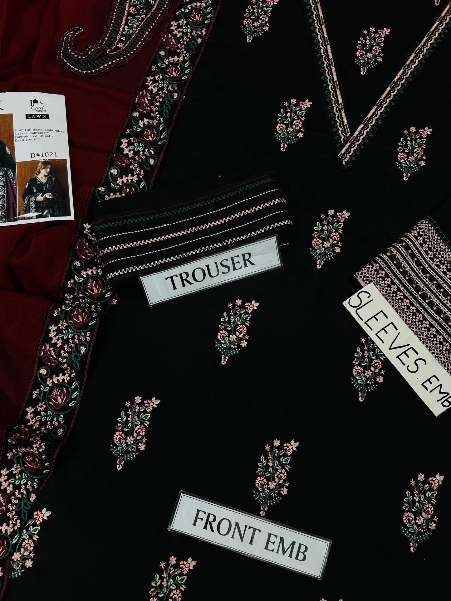 BRAND NAME* BATIK

WEAR BY THE GORGEOUS ACTRESS