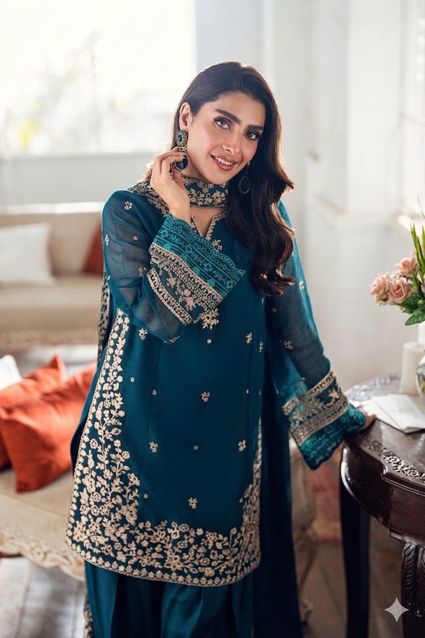 BRAND NAME* AZURE

_WEAR BY THE GORGEOUS ACTRESS_ *AYEZA KHAN