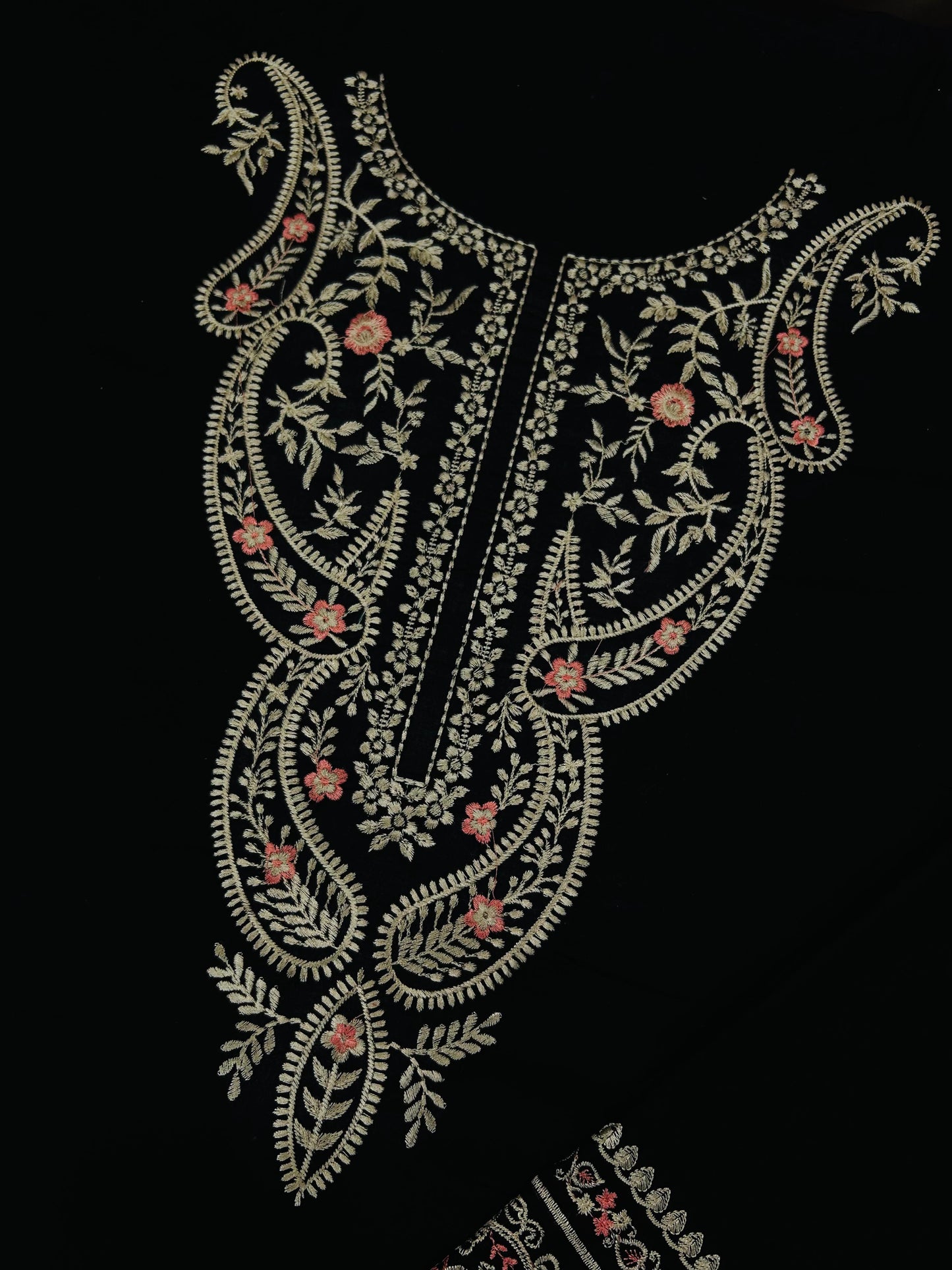 BRAND NAME* URGE

_WEAR BY THE GORGEOUS ACTRESS_ *SAJJAL ALI