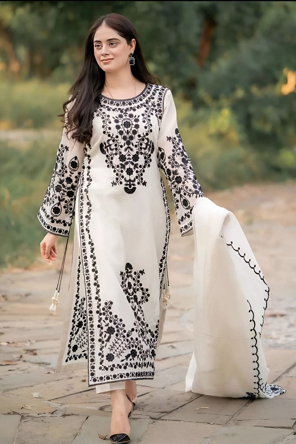 *BRAND: AGHA NOOR*